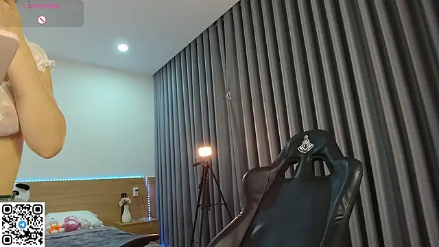 Snapshot of Sinoby_Osino chatting on 2, 11, 2025 Sinoby Osino online show from 2, 11, 2025