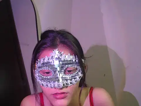 Snapshot of Hottie_hania chatting on 4, 11, 2025 Hottie hania online show from 4, 11, 2025