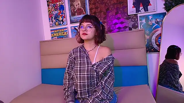 Ivy  storm online show from 4, 12, 2025