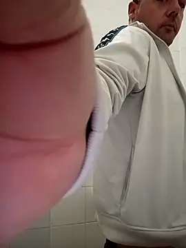 Snapshot of Romaeterna_ chatting on 20, 10, 2025 Romaeterna online show from 20, 10, 2025