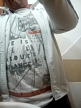 Snapshot of Romaeterna_ chatting on 23, 10, 2025 Romaeterna online show from 23, 10, 2025