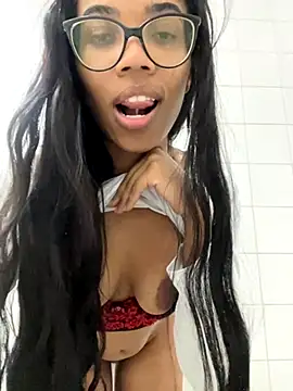 raphaelasoares online show from 9, 11, 2025