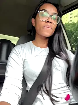 raphaelasoares online show from 14, 12, 2025