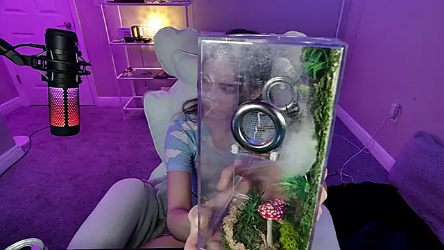 AngieFae  online show from 27, 11, 2025