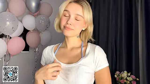 Snapshot of MelodyImam chatting on 25, 11, 2025 MelodyImam online show from 25, 11, 2025