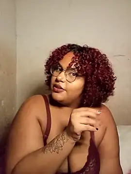 Snapshot of bigfatassmomy chatting on 21, 10, 2025 bigfatassmomy online show from 21, 10, 2025