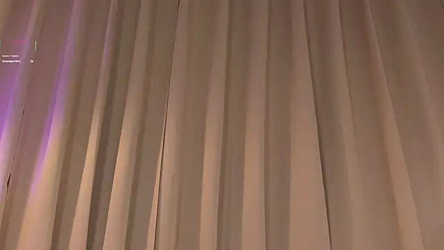 Snapshot of Lovely_queens_ chatting on 30, 10, 2025 Lovely queens online show from 30, 10, 2025