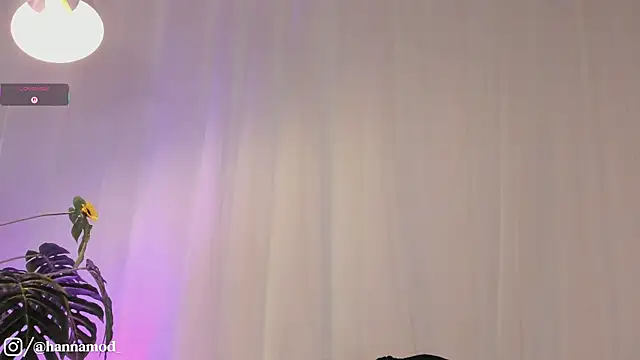 Snapshot of Lovely_queens_ chatting on 25, 11, 2025 Lovely queens online show from 25, 11, 2025