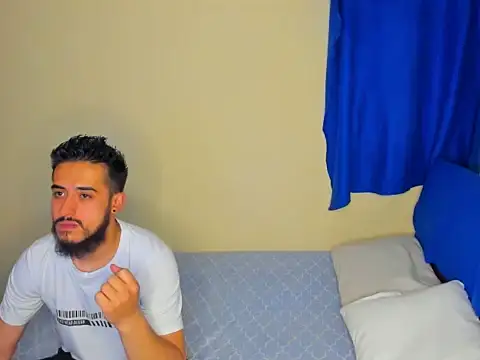 Snapshot of astredad2025 chatting on 25, 11, 2025 astredad2025 online show from 25, 11, 2025