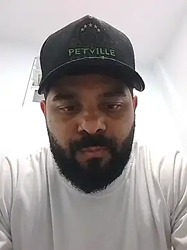 Snapshot of Sfdocom chatting on 1, 12, 2025 Sfdocom online show from 1, 12, 2025