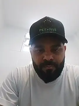 Snapshot of Sfdocom chatting on 5, 12, 2025 Sfdocom online show from 5, 12, 2025