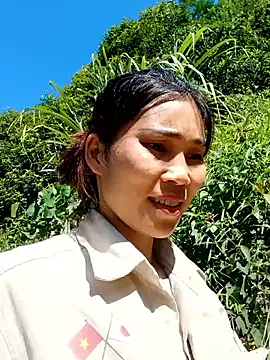 Snapshot of Bear_bear0 chatting on 27, 10, 2025 Bear bear0 online show from 27, 10, 2025