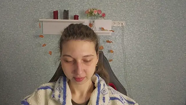 CuteEllii online show from 2, 2, 2026