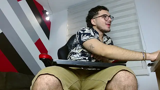 Zac Golden online show from 8, 2, 2026