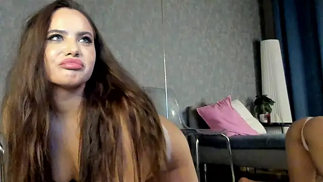 Snapshot of KarinaSparks chatting on 24, 11, 2025 KarinaSparks online show from 24, 11, 2025