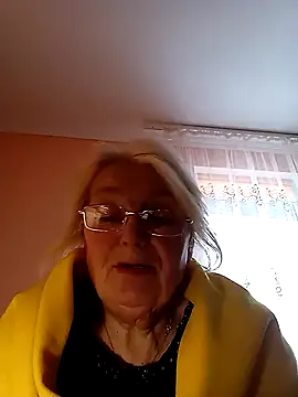 Snapshot of AmyLove353 chatting on 21, 11, 2025 AmyLove353 online show from 21, 11, 2025