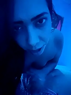 YANKERAPUNZEL online show from 1, 11, 2025