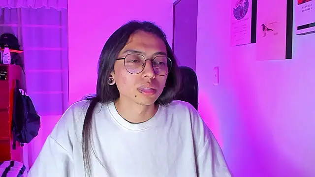  Astrea  online show from 7, 3, 2026