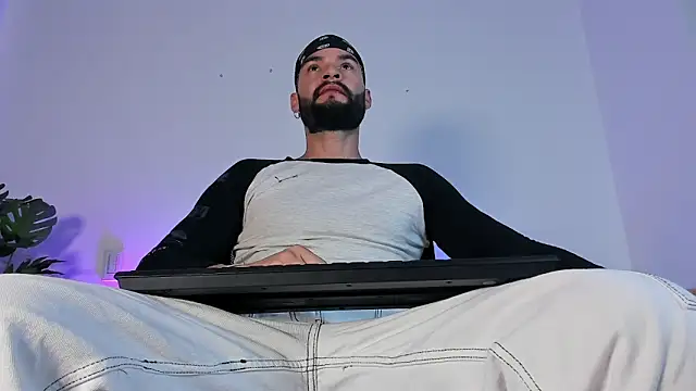 Snapshot of ODINVIDE-1 chatting on 23, 10, 2025 ODINVIDE-1 online show from 23, 10, 2025