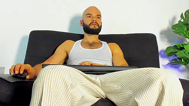 Snapshot of ODINVIDE-1 chatting on 28, 11, 2025 ODINVIDE-1 online show from 28, 11, 2025