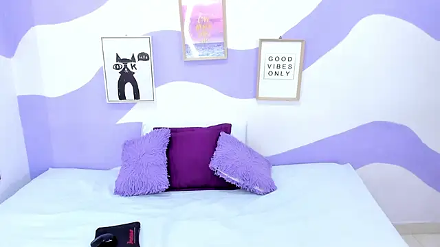 Snapshot of VIOLETA-28 chatting on 11, 11, 2025 VIOLETA-28 online show from 11, 11, 2025