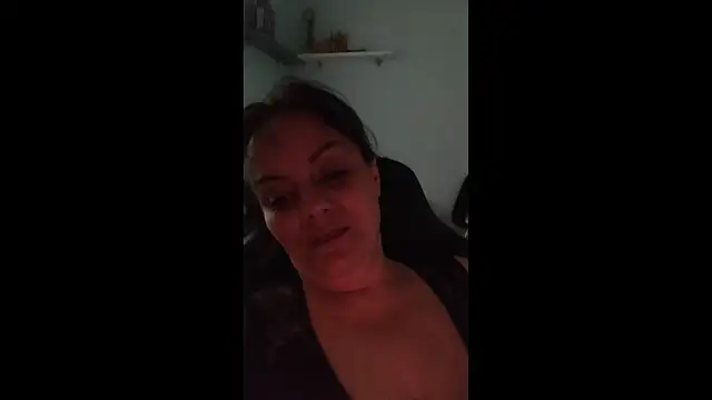Snapshot of karina_katy chatting on 27, 10, 2025 karina katy online show from 27, 10, 2025