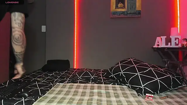 cleoo jhonny online show from 2, 3, 2026