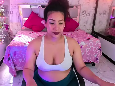 ROZZE MILA online show from 13, 11, 2025