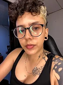 Snapshot of Abby_Evanns1 chatting on 30, 10, 2025 Abby Evanns1 online show from 30, 10, 2025