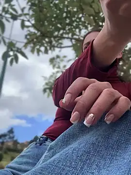 Snapshot of Talia_Bonet chatting on 9, 11, 2025 Talia Bonet online show from 9, 11, 2025