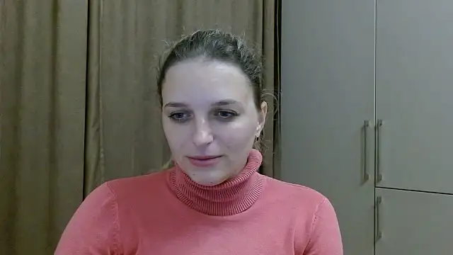 Snapshot of ElisSky301 chatting on 26, 10, 2025 ElisSky301 online show from 26, 10, 2025