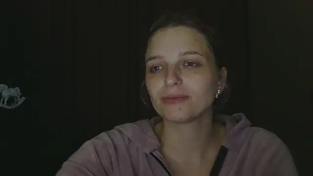 Snapshot of ElisSky301 chatting on 14, 12, 2025 ElisSky301 online show from 14, 12, 2025