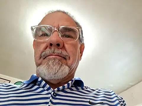 Snapshot of pena633 chatting on 15, 11, 2025 pena633 online show from 15, 11, 2025