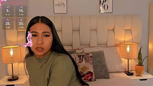 Snapshot of ameliebelle_ chatting on 26, 10, 2025 ameliebelle online show from 26, 10, 2025