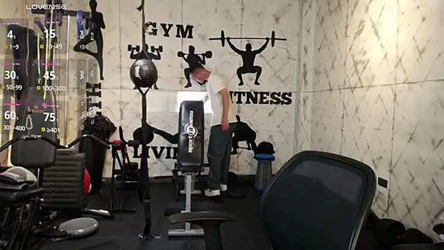 Snapshot of Lil_James chatting on 17, 11, 2025 Lil James online show from 17, 11, 2025