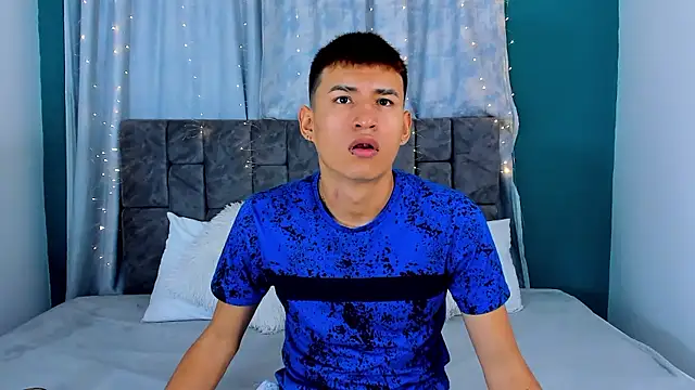 Nicolas Torres  online show from 22, 12, 2025