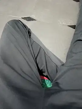 Snapshot of naveen_3222 chatting on 12, 11, 2025 naveen 3222 online show from 12, 11, 2025