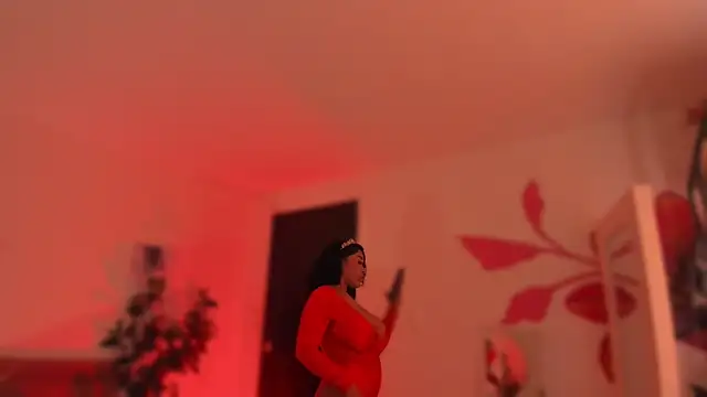 Snapshot of YariRose chatting on 15, 2, 2026 YariRose online show from 15, 2, 2026