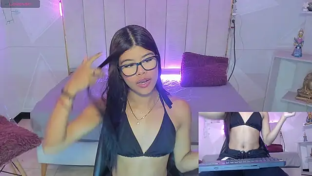 Snapshot of Sidney_Brownn chatting on 31, 10, 2025 Sidney Brownn online show from 31, 10, 2025