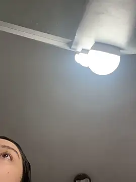 Selena Roa online show from 8, 11, 2025