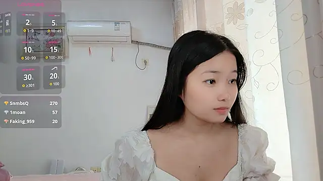 Snapshot of Xiaomei61 chatting on 24, 10, 2025 Xiaomei61 online show from 24, 10, 2025