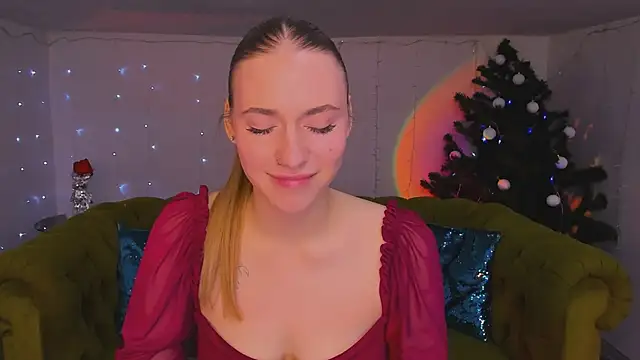 sassy cutie online show from 18, 12, 2025