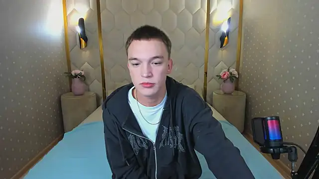 Snapshot of Derek_Banville chatting on 11, 11, 2025 Derek Banville online show from 11, 11, 2025