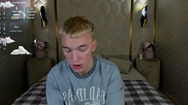 Snapshot of Derek_Banville chatting on 17, 12, 2025 Derek Banville online show from 17, 12, 2025