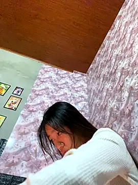 Snapshot of kitty-20x chatting on 24, 11, 2025 kitty-20x online show from 24, 11, 2025