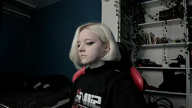 Holy Mistress S online show from 11, 11, 2025