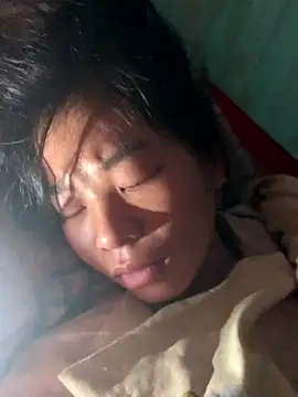 Snapshot of ninixinh chatting on 28, 10, 2025 ninixinh online show from 28, 10, 2025