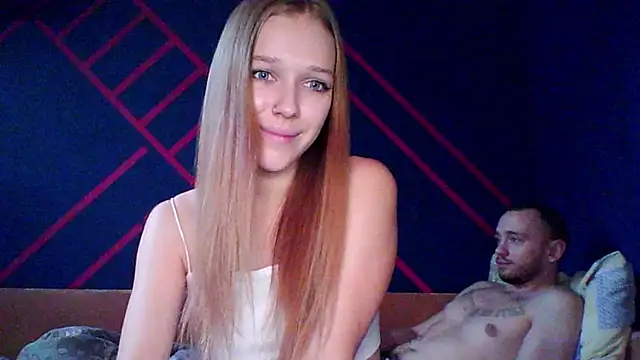 Snapshot of mari_martin chatting on 12, 11, 2025 mari martin online show from 12, 11, 2025