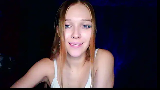 Snapshot of mari_martin chatting on 17, 11, 2025 mari martin online show from 17, 11, 2025