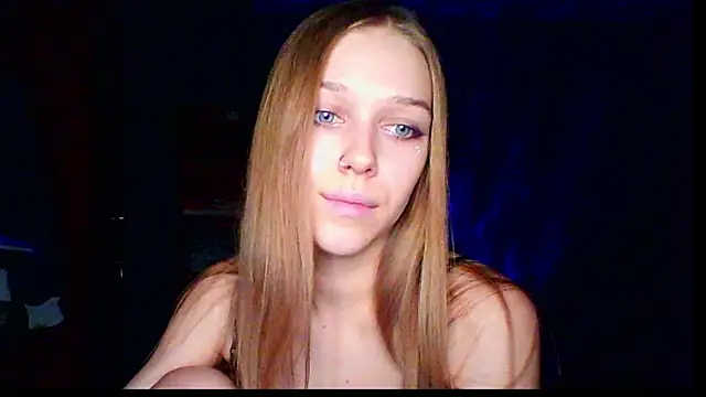 Snapshot of mari_martin chatting on 20, 11, 2025 mari martin online show from 20, 11, 2025